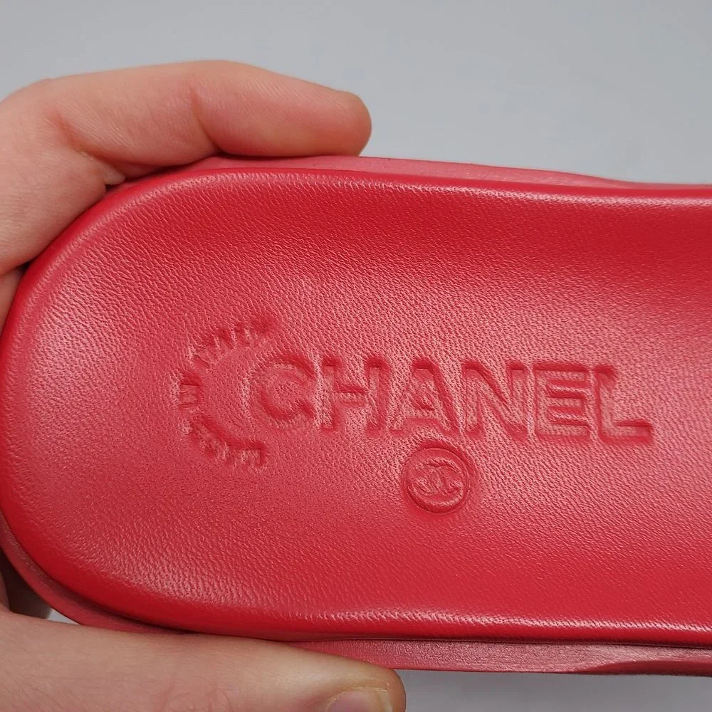 Chanel Cambon Mules RED CC Flat Slip on Sandals - Picture 4 of 9